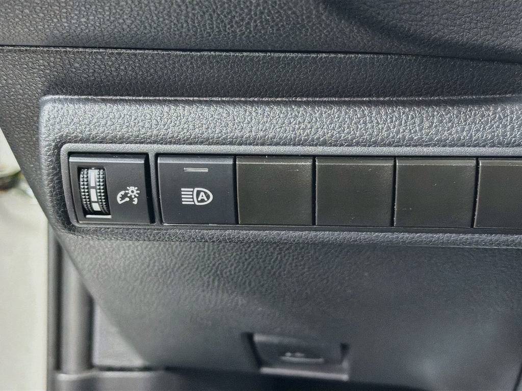 Used 2024 Toyota Corolla LE FWD image 12