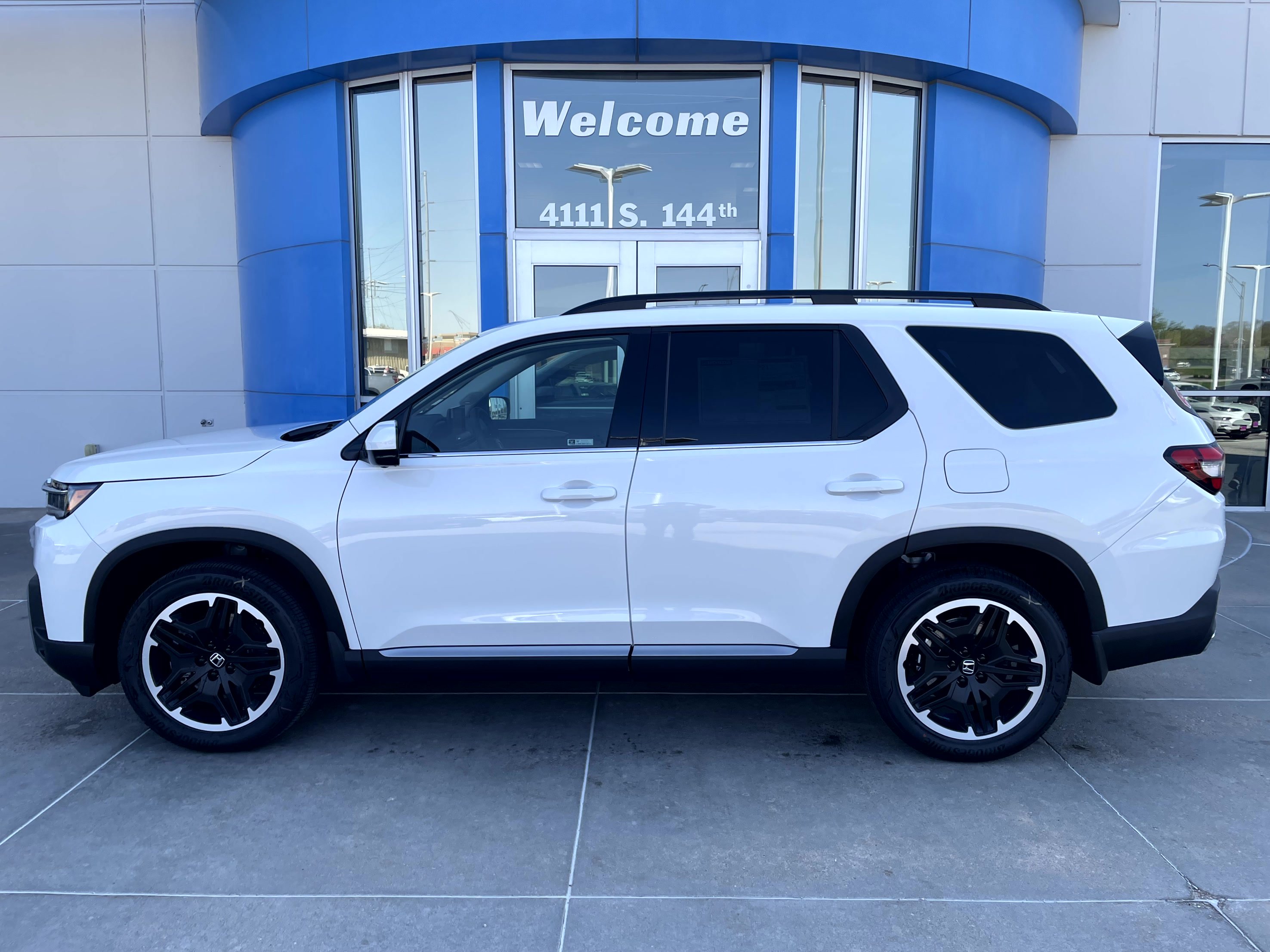New 2026 Honda Pilot image 1