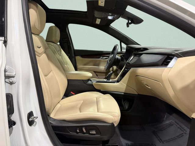 Used 2017 Cadillac XT5 Luxury w/ Driver Awareness Package image 30