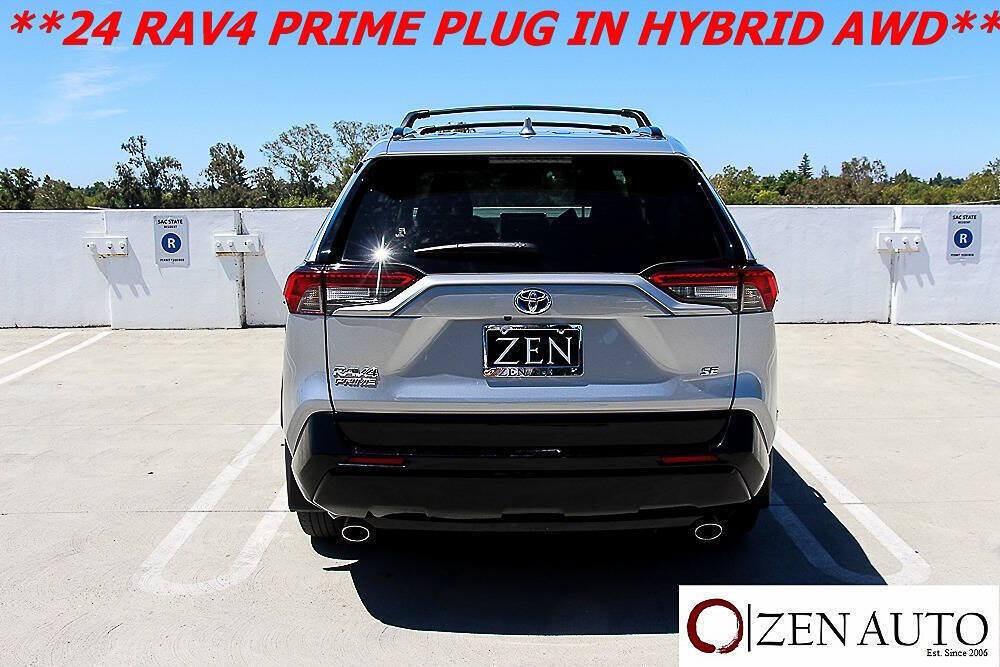 Used 2024 Toyota RAV4 SE w/ Weather & Moonroof Package AWD/4WD image 10