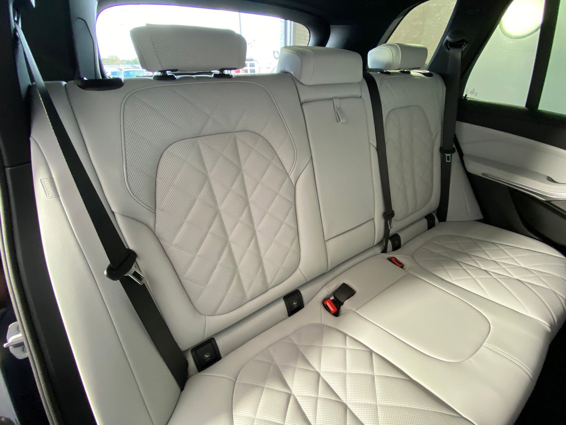 New 2026 BMW X5 sDrive40i w/ Climate Comfort Package image 32