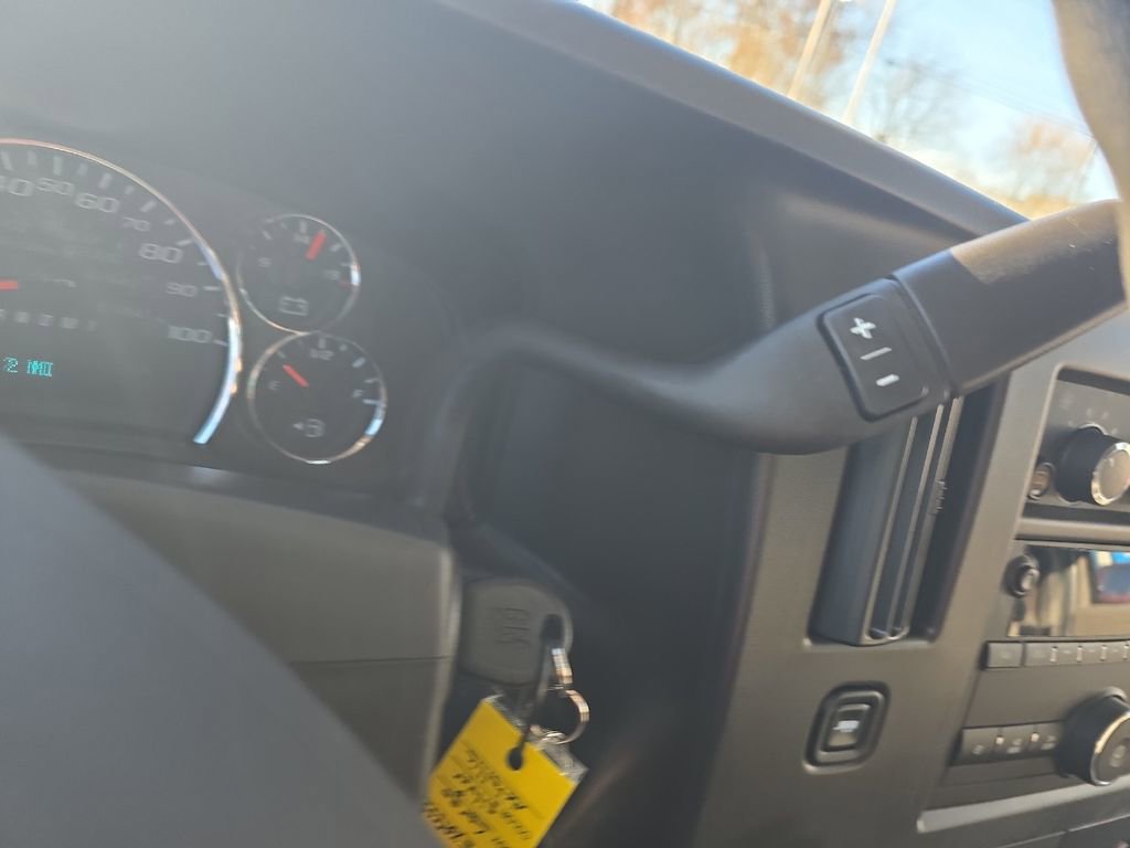 New 2025 Chevrolet Express 3500 w/ Driver Convenience Package image 17