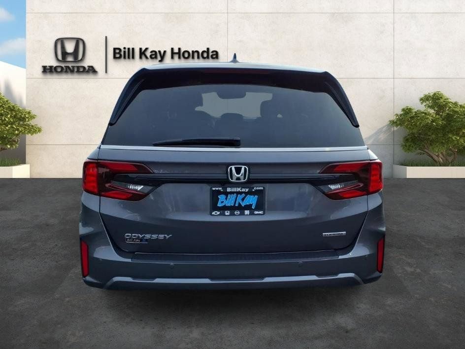 Used 2026 Honda Odyssey Touring image 3
