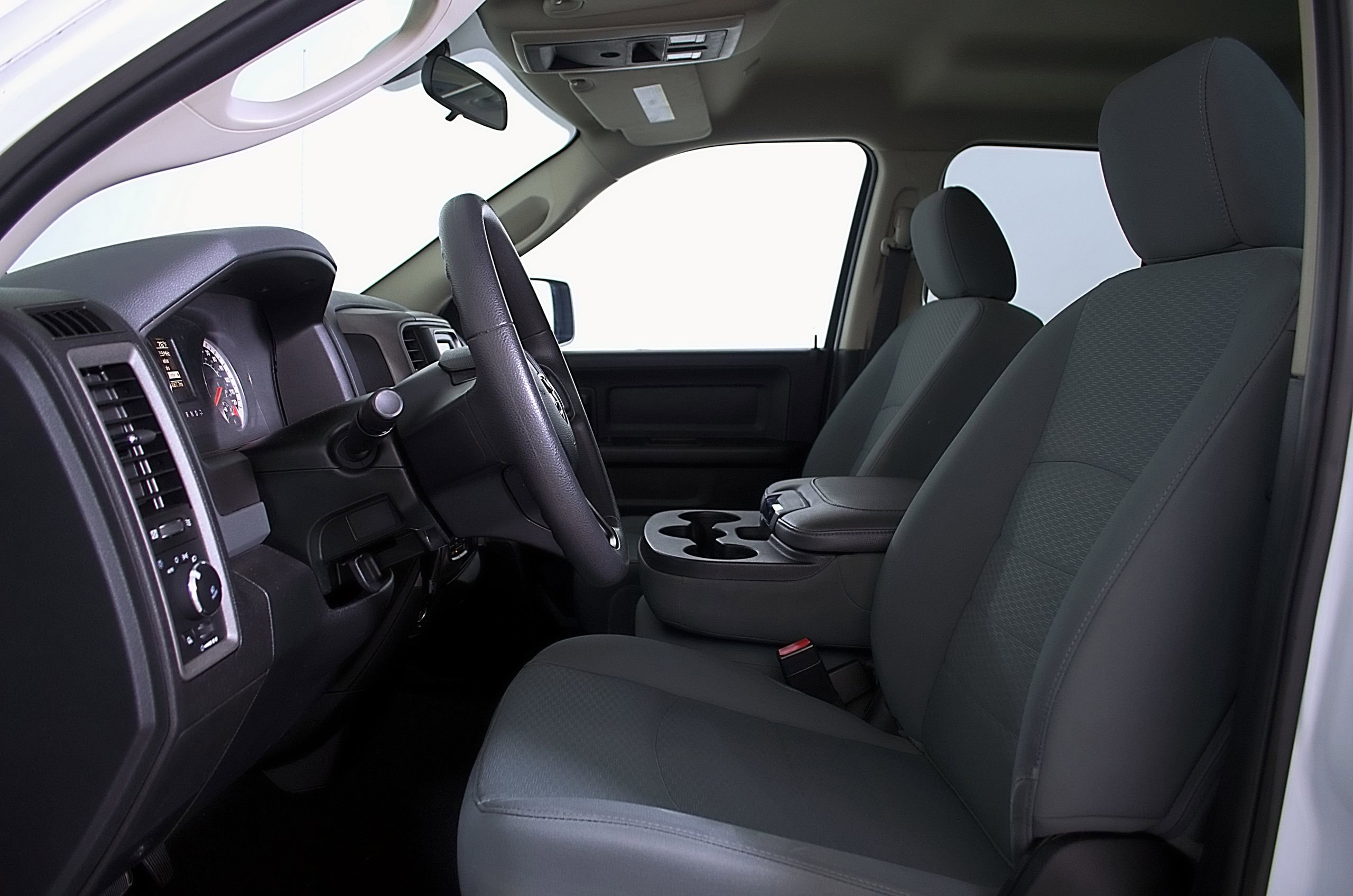 Used 2018 RAM 1500 Express w/ Express Value Package AWD/4WD image 12