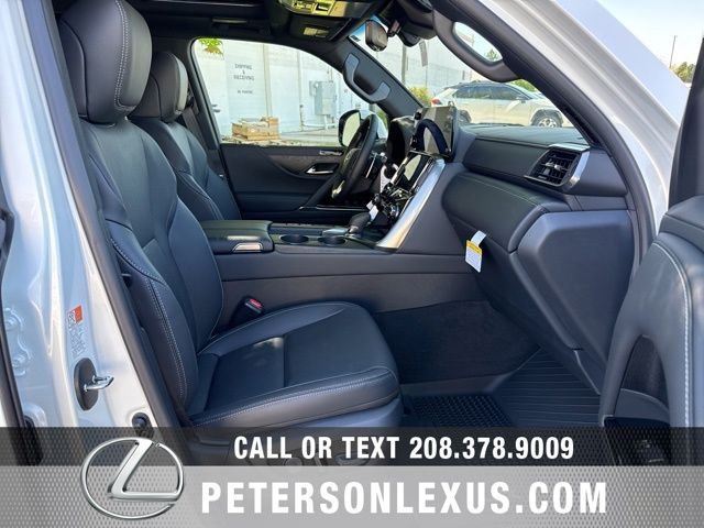 New 2026 Lexus LX 700h Luxury AWD/4WD image 12