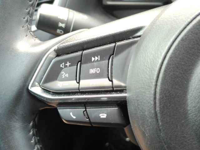 Used 2018 MAZDA MAZDA3 Touring FWD image 34