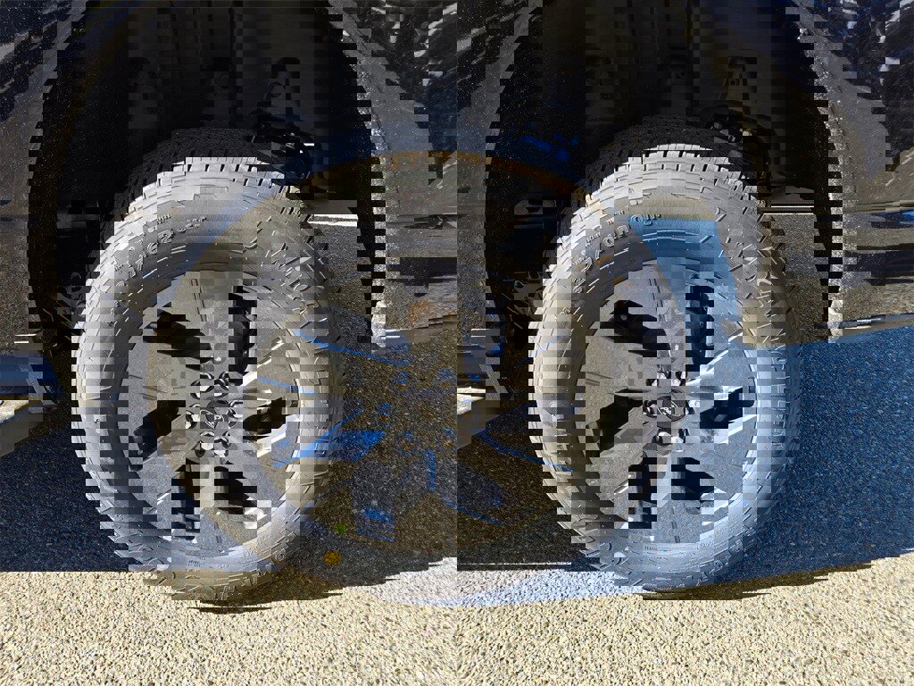 New 2025 Ford F150 Lightning Flash image 9