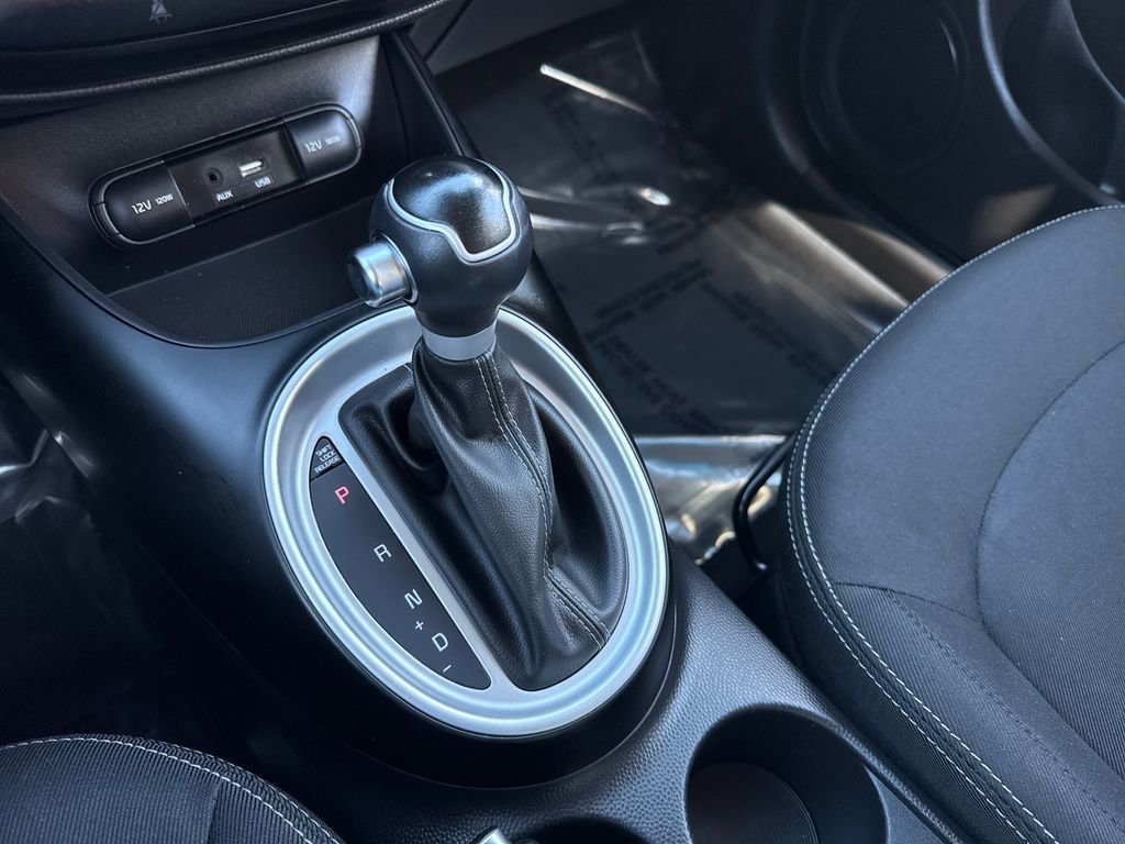 Used 2017 Kia Soul + image 26