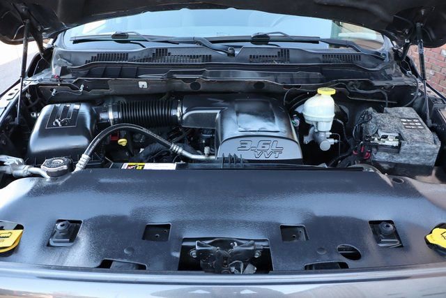 Used 2017 RAM 1500 Express image 43