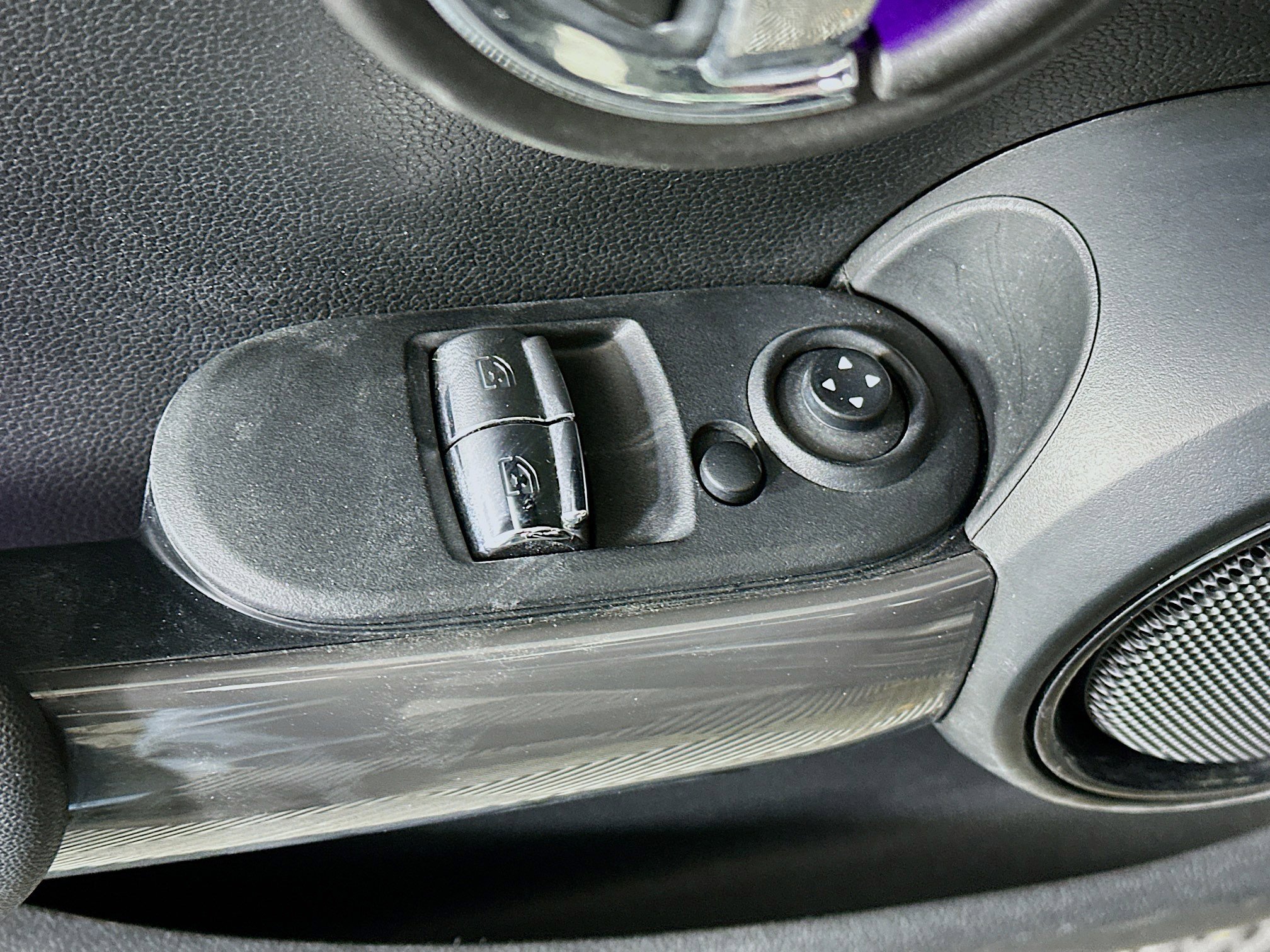 Used 2020 MINI Cooper 2-Door Hardtop image 15