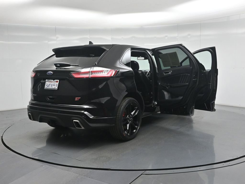 Certified 2019 Ford Edge ST w/ Equipment Group 401A image 6