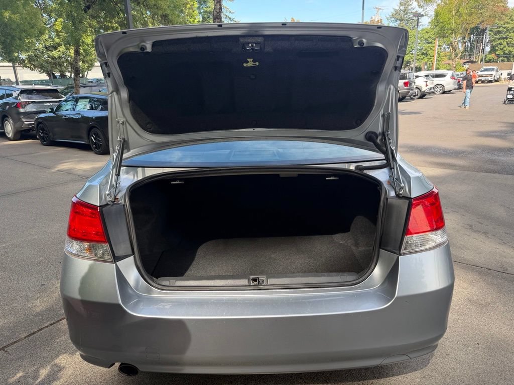 Used 2013 Subaru Legacy 2.5i Premium AWD/4WD image 20