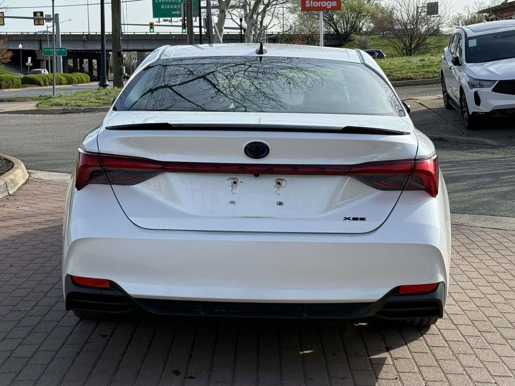 Used 2022 Toyota Avalon XSE w/ Carpet Mat Package (TMS) image 5