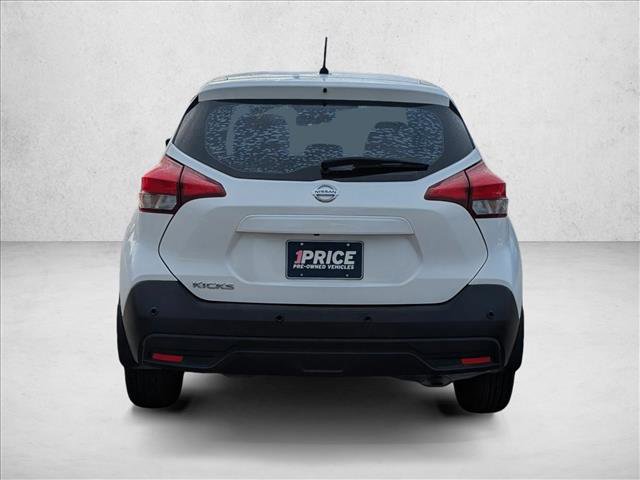 Used 2020 Nissan Kicks S image 6