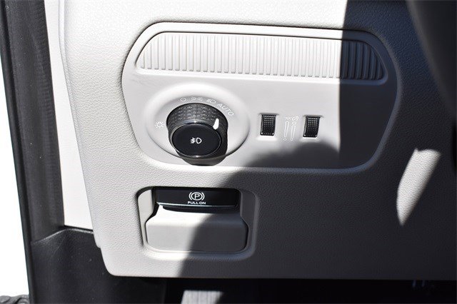 Used 2025 Jeep Wagoneer Series III w/ Premium Group I image 17