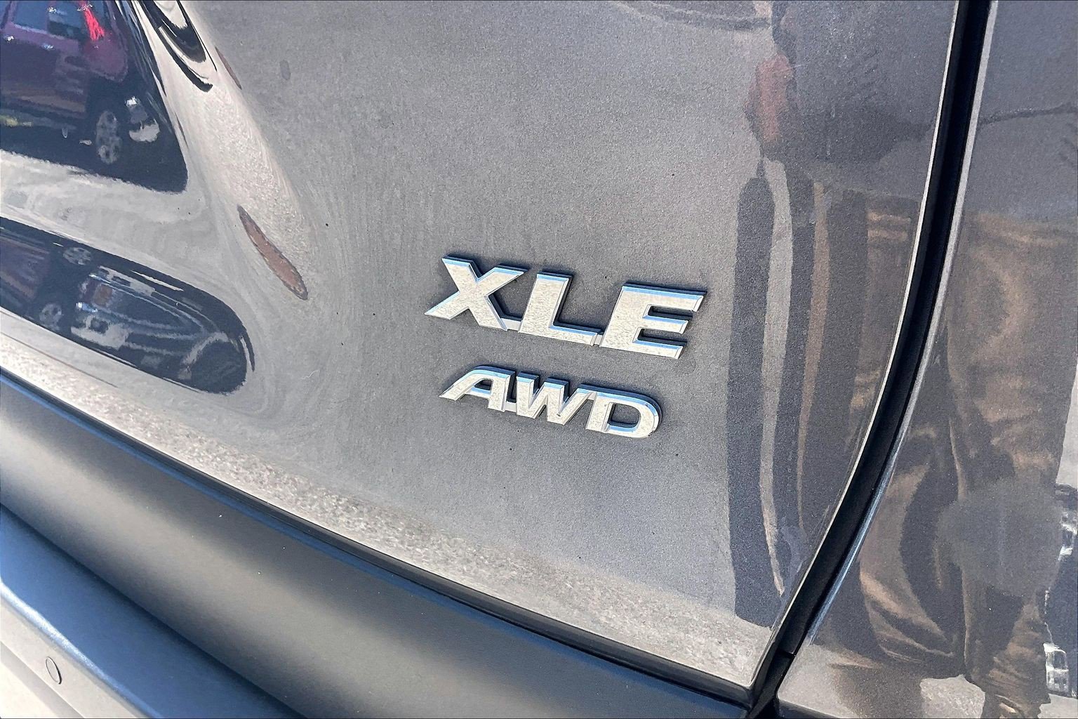 Used 2025 Toyota RAV4 XLE Premium w/ Weather Package AWD/4WD image 10