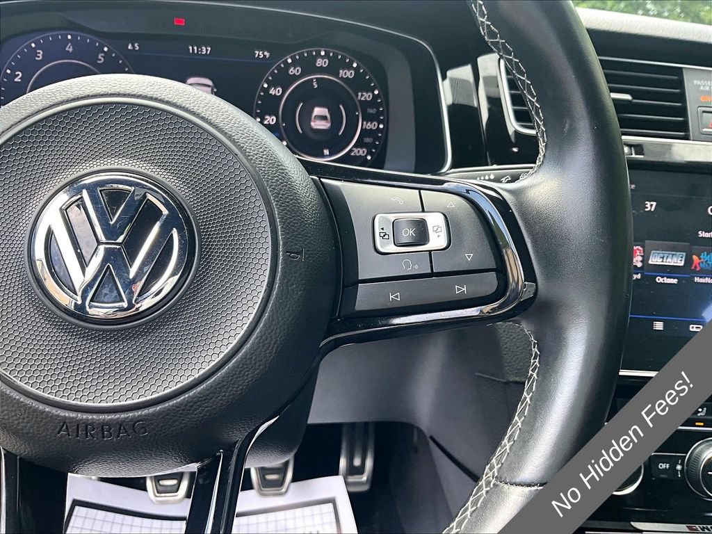 Used 2018 Volkswagen Golf R 4-Door AWD/4WD image 17