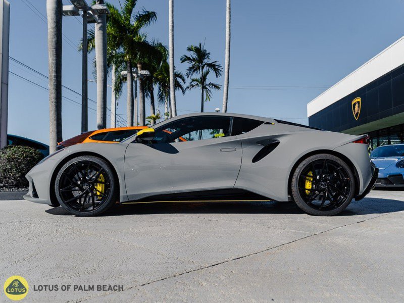Used 2026 Lotus Emira SE RWD image 2