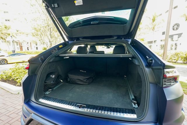 Used 2025 Lamborghini Urus SE image 80