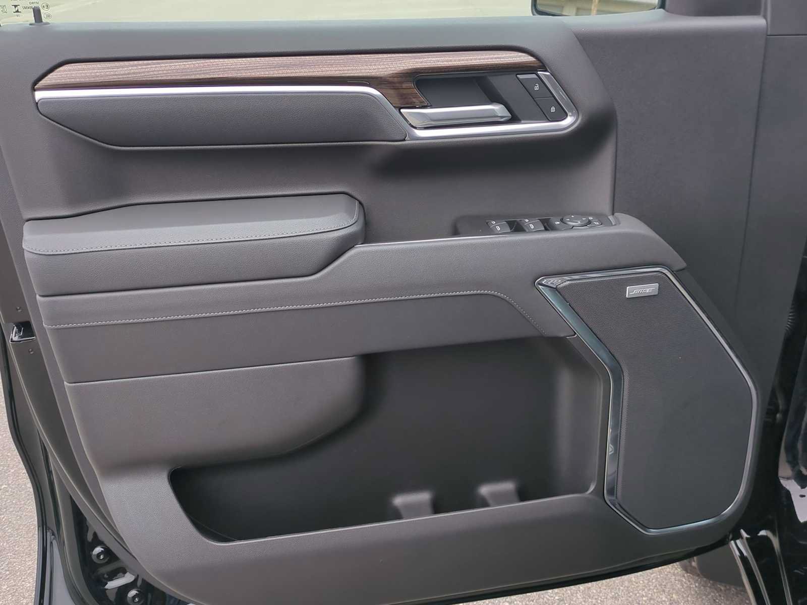 New 2026 Chevrolet Silverado 1500 LT Trail Boss w/ LT Trail Boss Premium Package AWD/4WD image 10