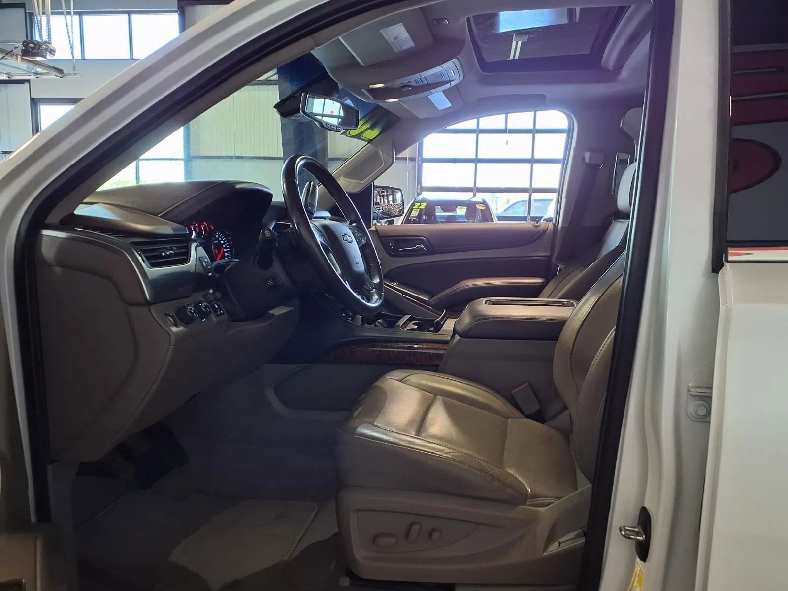 Used 2020 Chevrolet Tahoe Premier AWD/4WD image 20