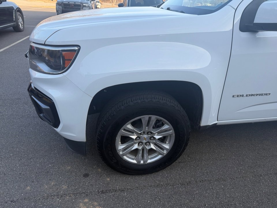 Used 2021 Chevrolet Colorado LT w/ Fleet Safety Package image 27