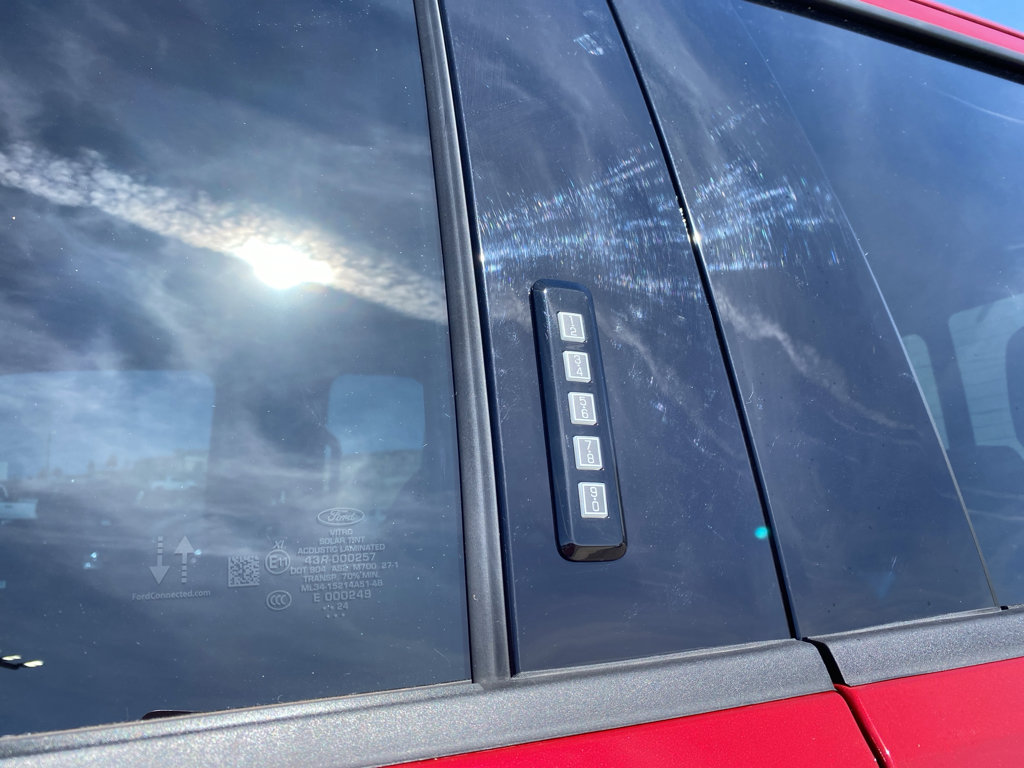 Used 2024 Ford F250 Lariat w/ FX4 Off-Road Package image 2