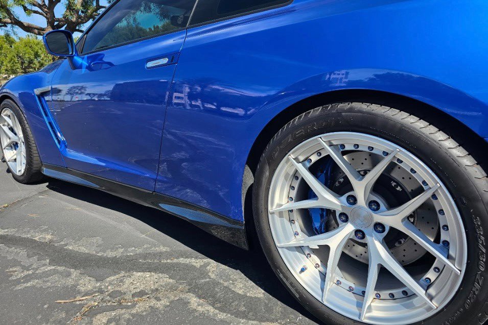 Used 2021 Nissan GT-R Premium AWD/4WD image 5