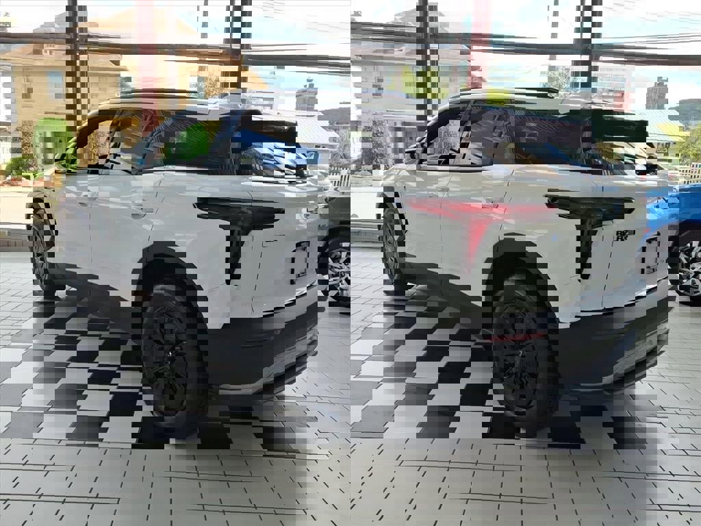 New 2025 Chevrolet Blazer EV LT AWD/4WD image 3