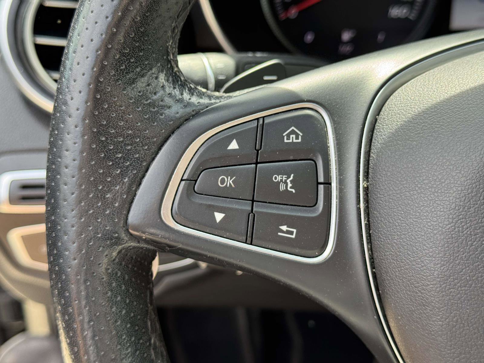 Used 2017 Mercedes-Benz C 300 4MATIC Sedan image 18