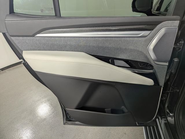 Used 2025 Cadillac Escalade V image 19