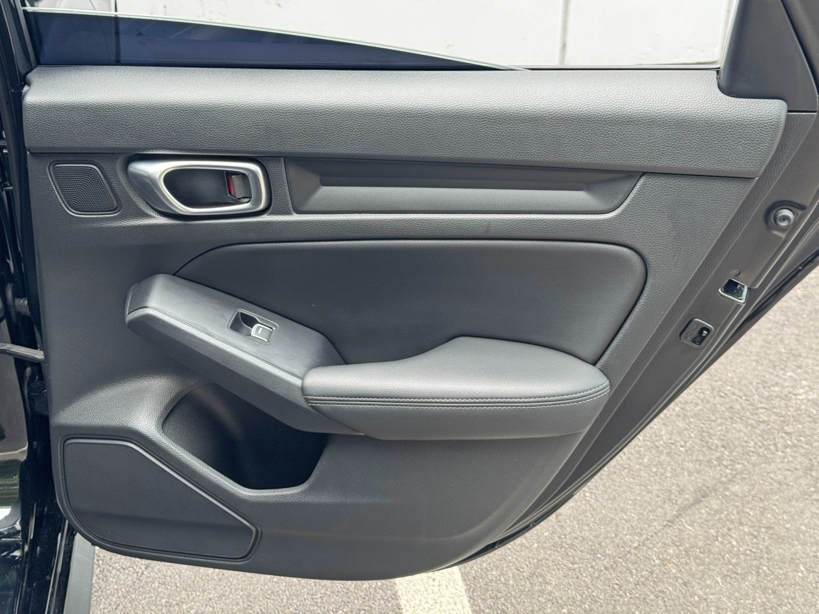Used 2024 Honda Civic EX-L image 39
