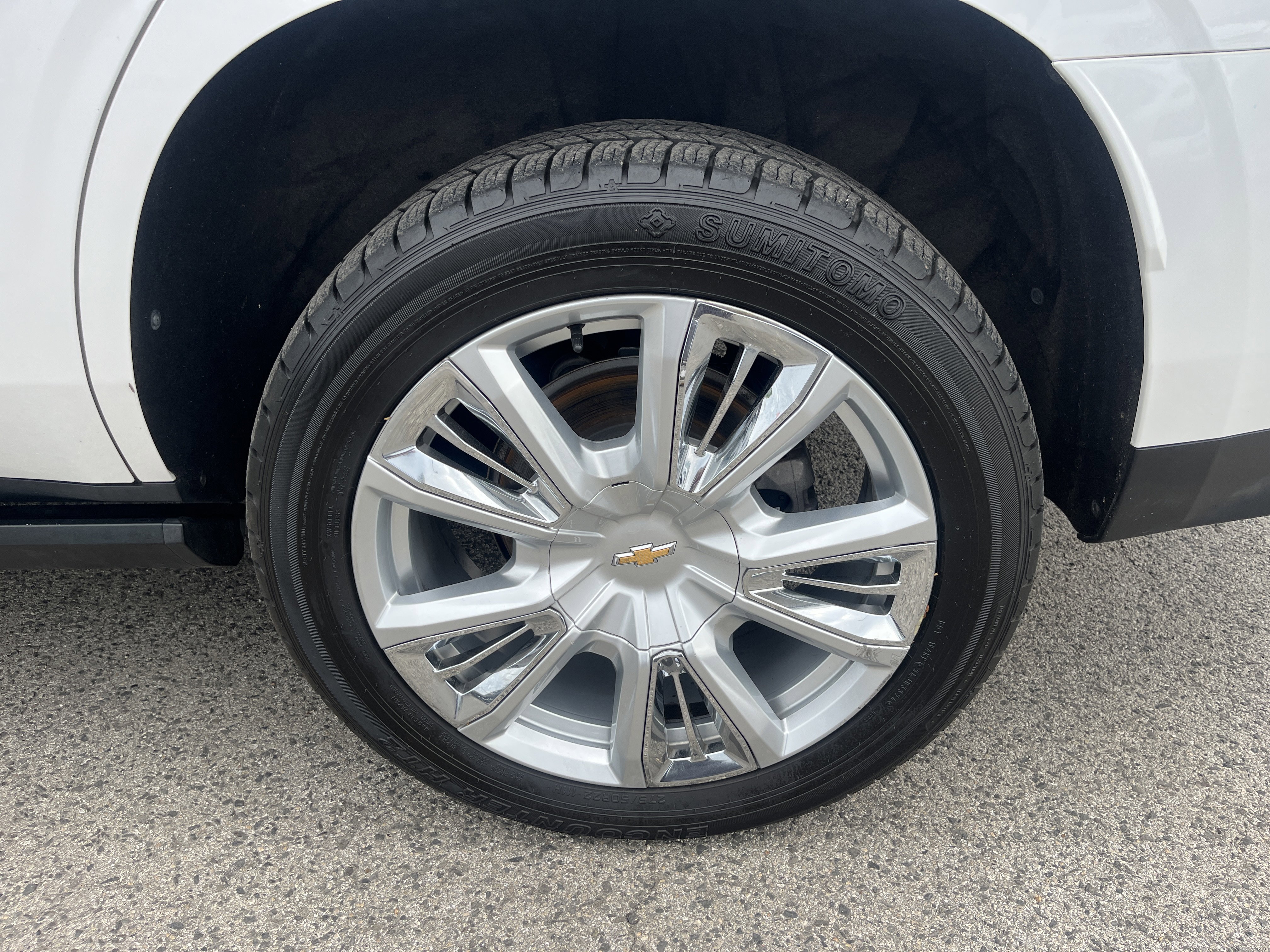 Used 2021 Chevrolet Tahoe High Country w/ Premium Package image 9