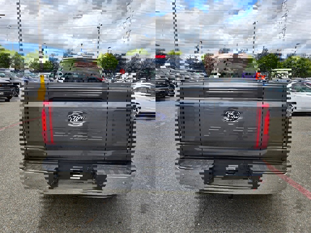 New 2025 Ford F150 Lariat w/ Equipment Group 502A High image 6