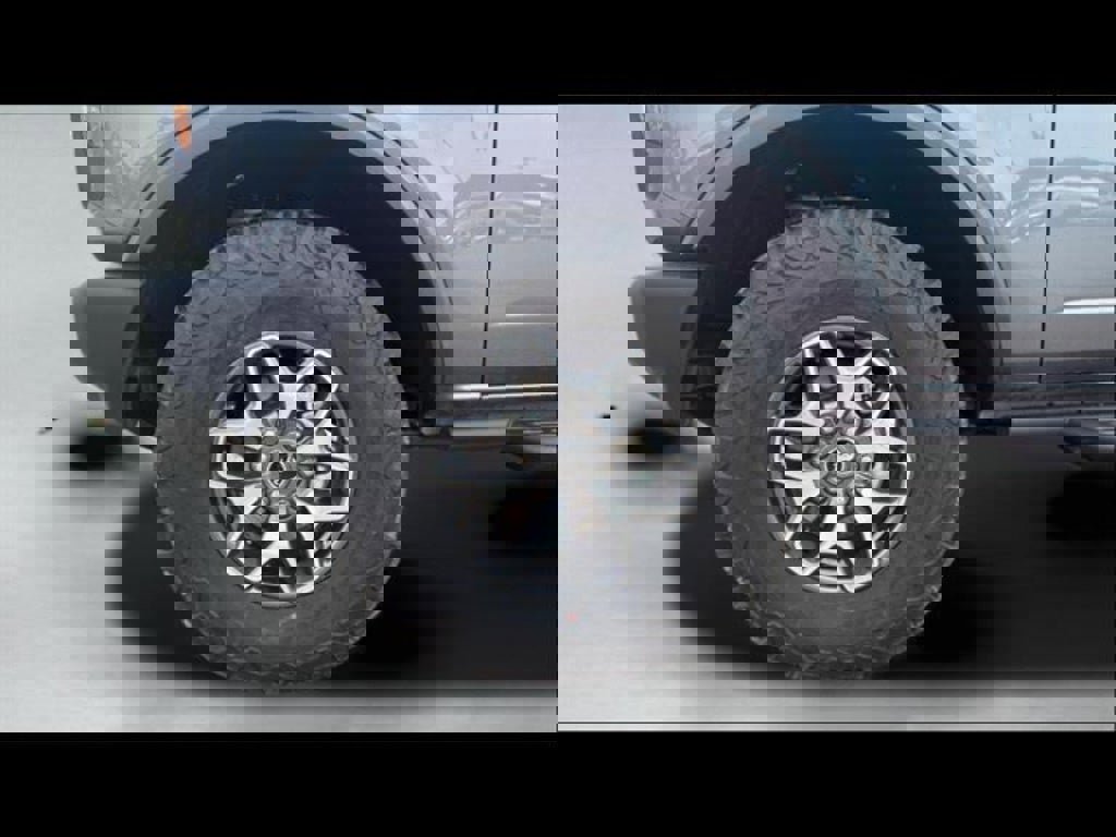 Used 2025 Ford Bronco Big Bend image 22