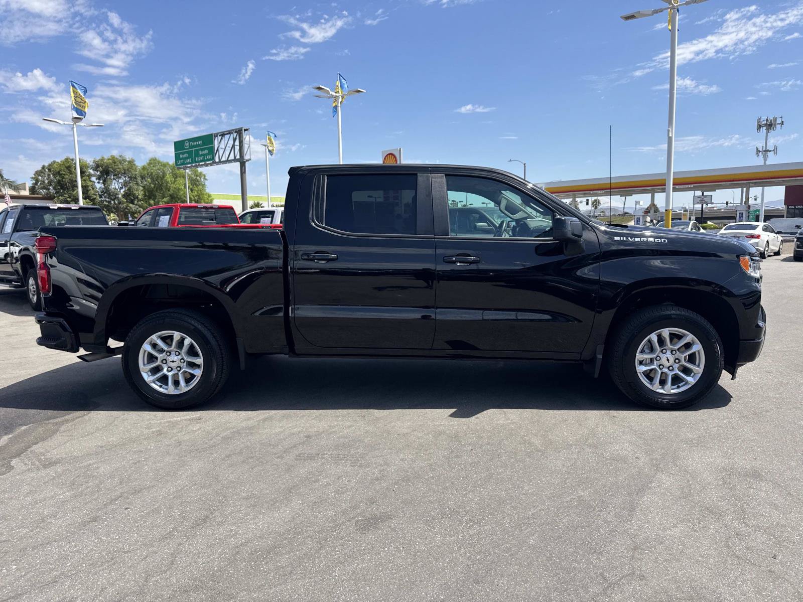 Used 2026 Chevrolet Silverado 1500 RST RWD image 4