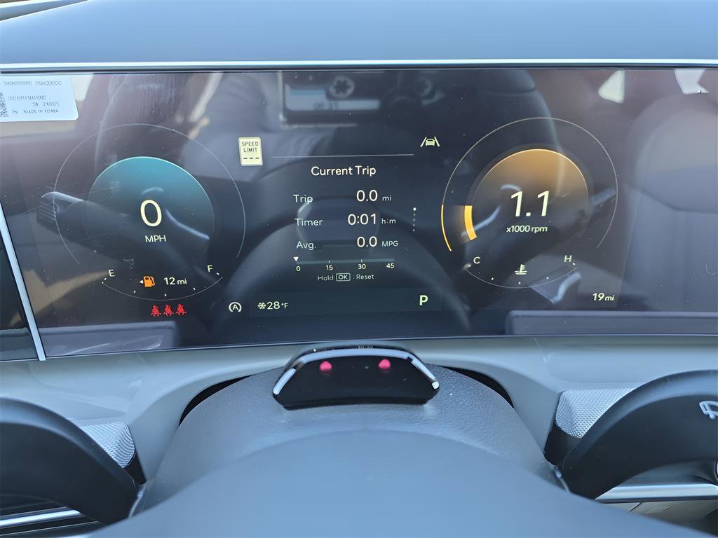 New 2025 Hyundai Tucson Limited image 18