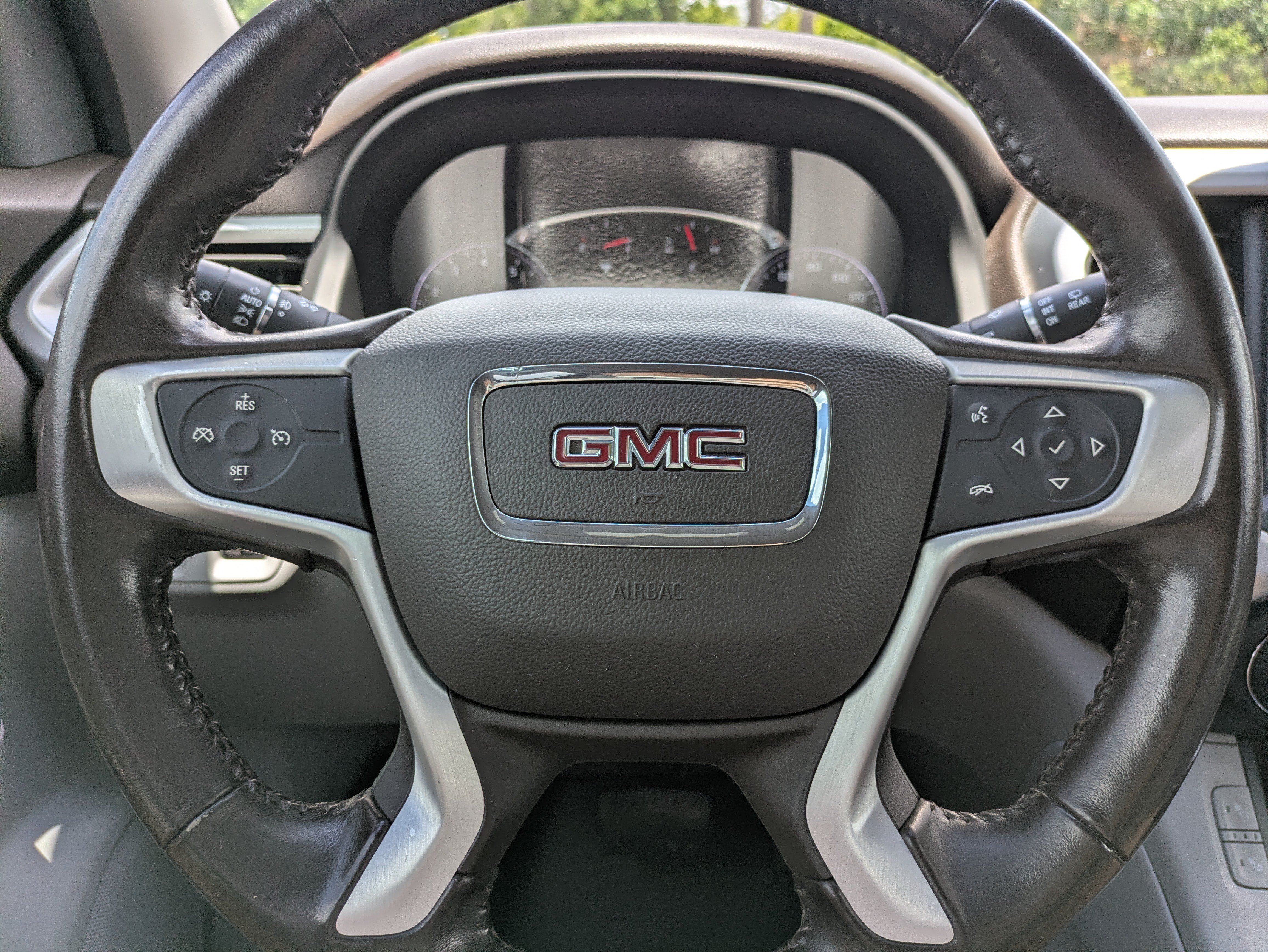 Used 2019 GMC Acadia SLT FWD image 23