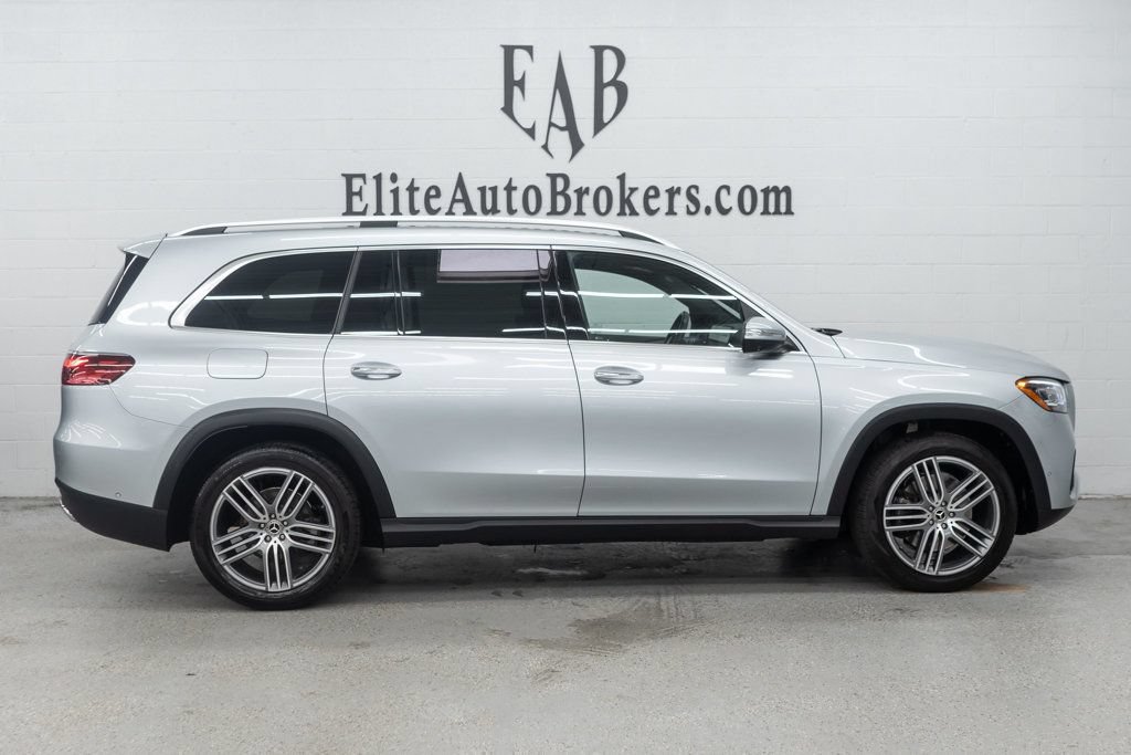 Used 2025 Mercedes-Benz GLS 450 4MATIC image 5