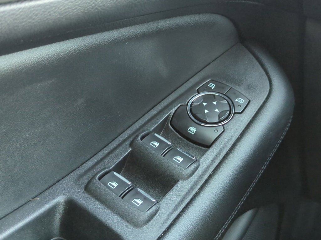 Used 2022 Ford Edge SEL w/ Convenience Package image 15