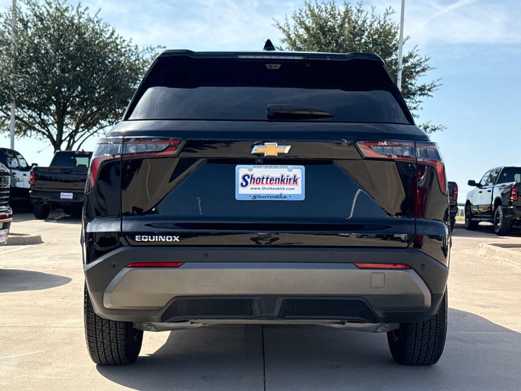 Used 2025 Chevrolet Equinox LT w/ Safety and Technology Package FWD image 7