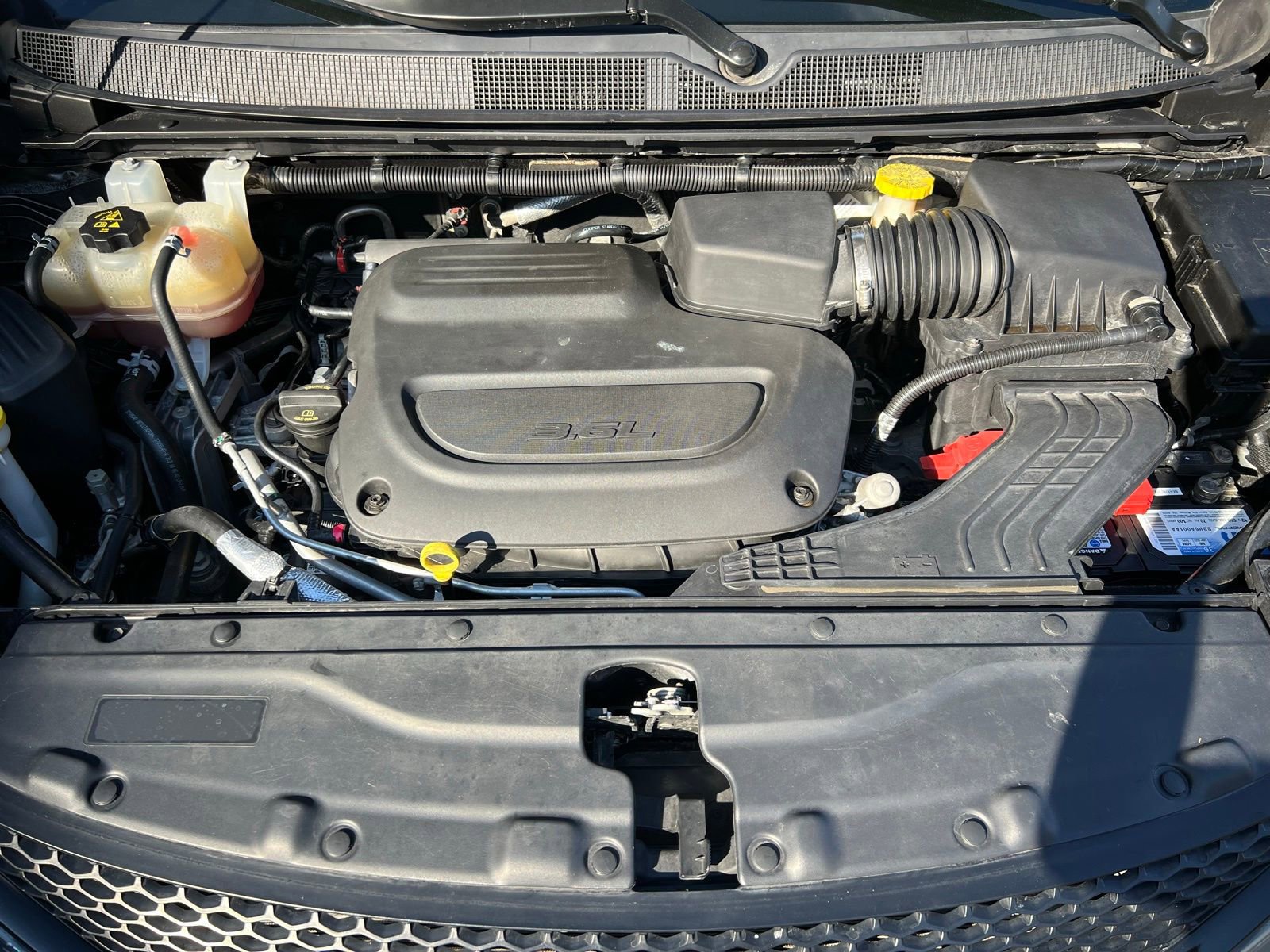 Used 2019 Chrysler Pacifica Touring Plus w/ S Appearance Package image 17