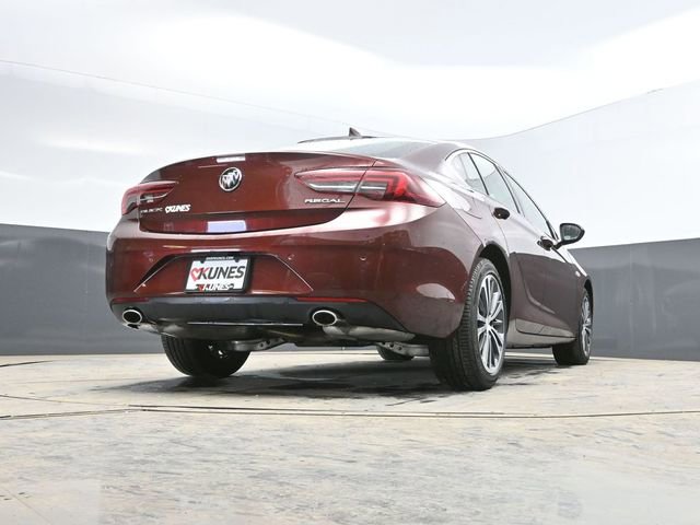 Used 2018 Buick Regal Essence w/ Driver Confidence Package #1 image 48