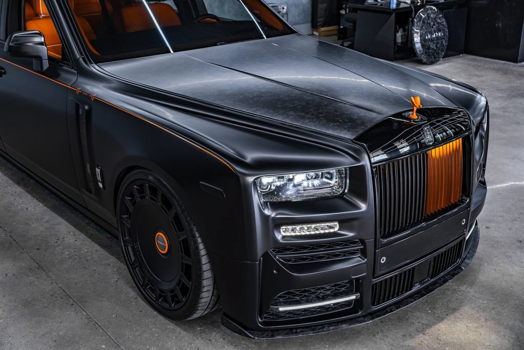 Used 2024 Rolls-Royce Phantom Sedan RWD image 5