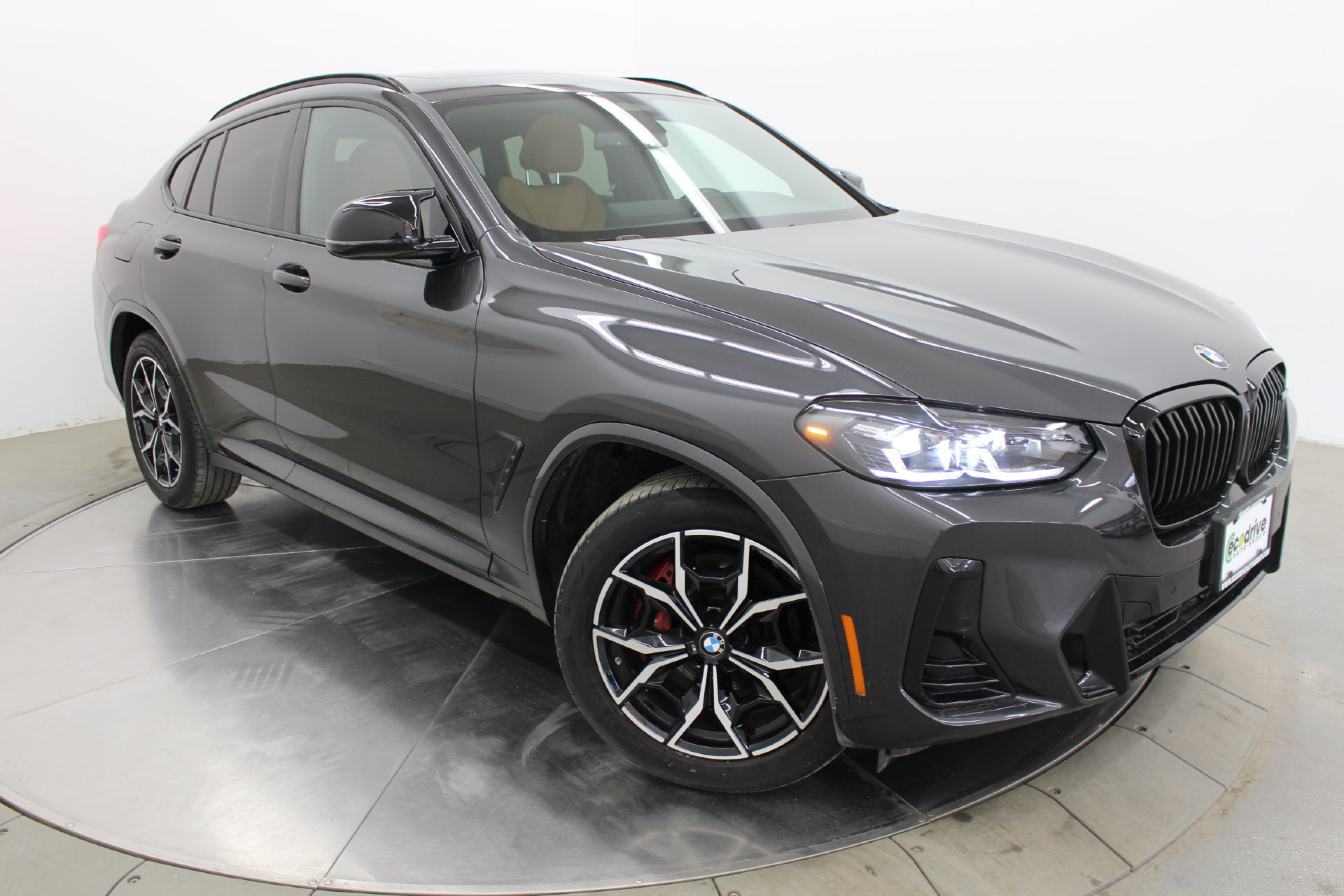 Used 2023 BMW X4 M40i AWD/4WD image 1