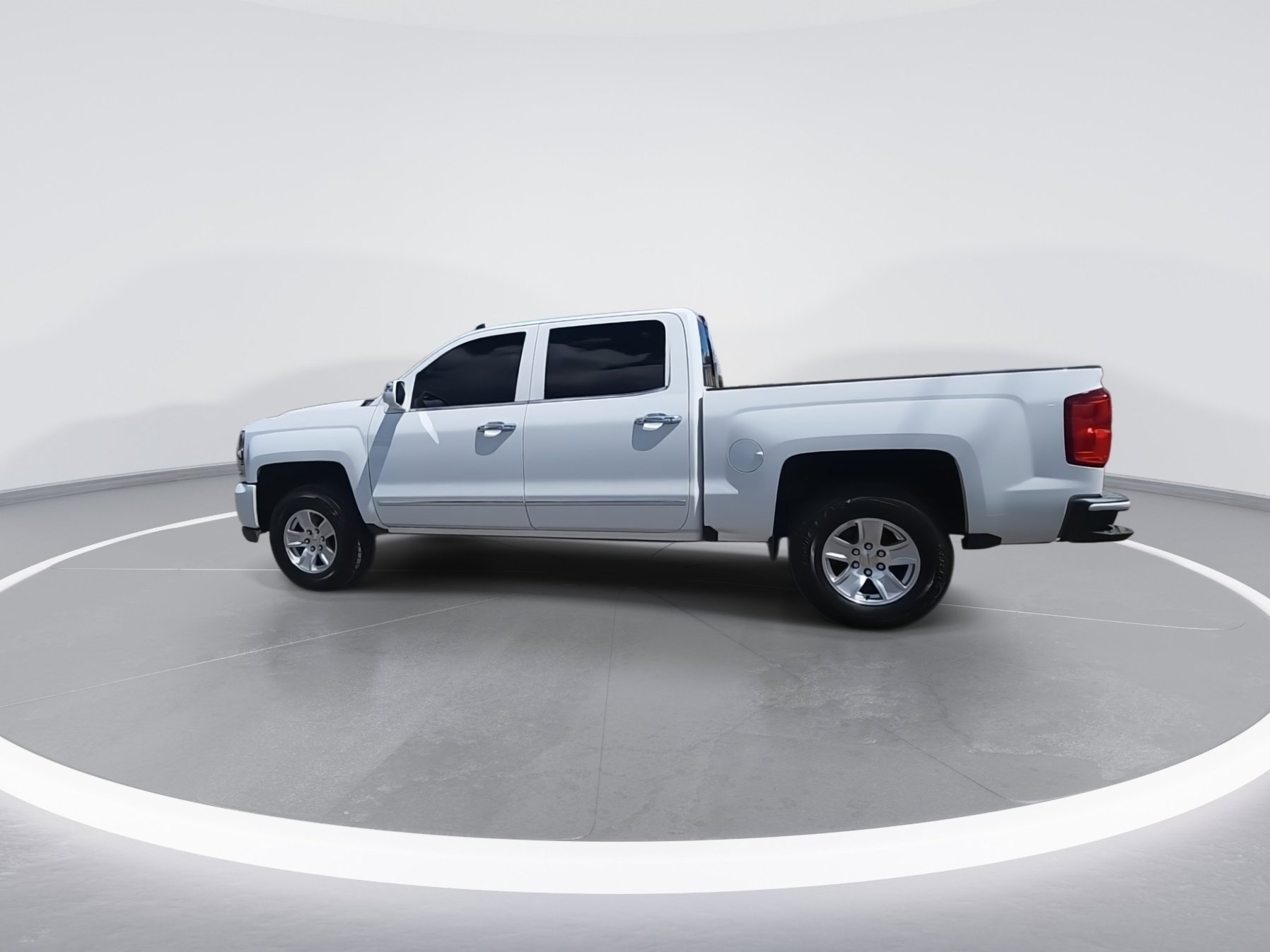 Used 2016 Chevrolet Silverado 1500 LTZ Z71 w/ LTZ Plus Package AWD/4WD image 8