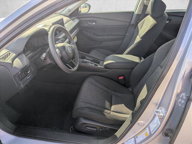 Used 2025 Honda Accord SE image 14
