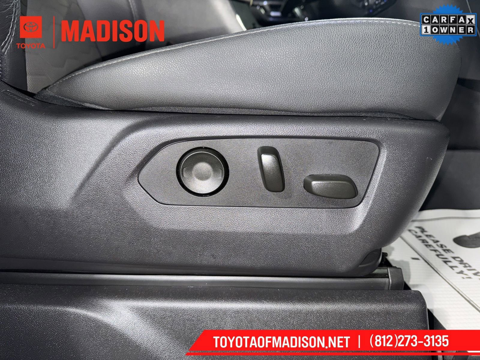 Used 2025 Chevrolet Silverado 2500 ZR2 w/ Technology Package image 13