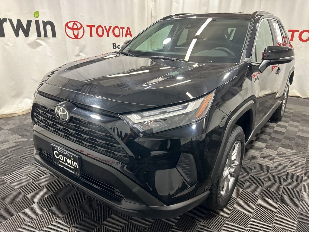 Used 2025 Toyota RAV4 XLE image 3