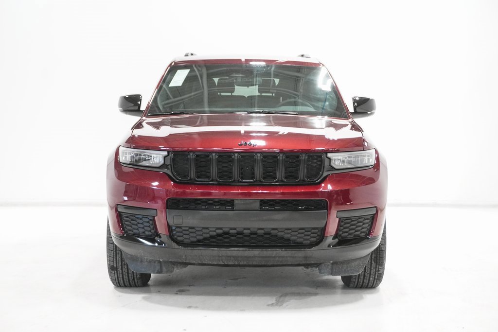 Used 2024 Jeep Grand Cherokee L Laredo image 3